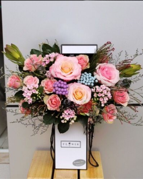 Mẫu Hộp Hoa Tươi Cao Cấp, Sang Trọng - Hoa Hồng Cắm Hộp Đẹp Nhất: Châu Báu - HH15