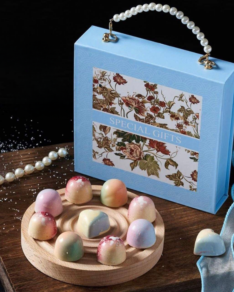  Hộp Chocolate Hoa Xanh Quai Xách Ngọc Trai - HCCL10 - Quà Tặng 14/2 