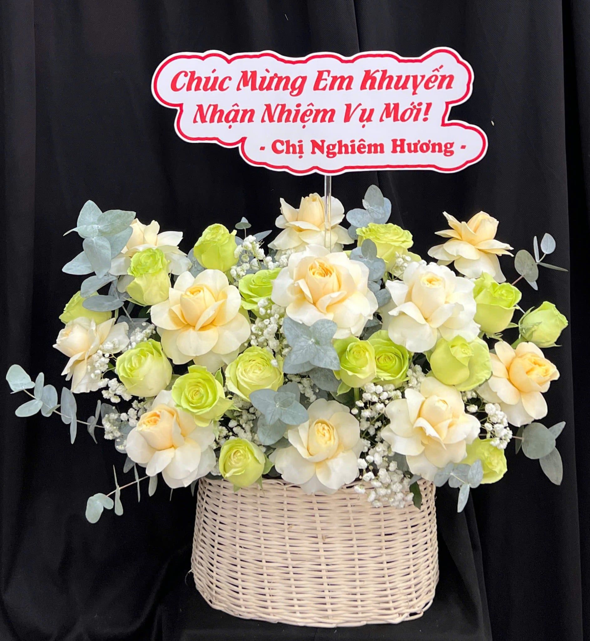  Giỏ Hoa Sắc Xanh Dịu Dàng - HG106 
