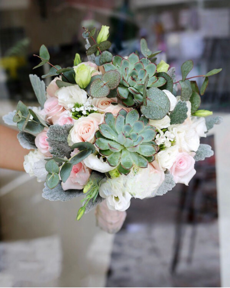  Bó Hoa Cưới Cầm Tay Cô Dâu Sen Đá Mix Hoa Hồng - HC014 