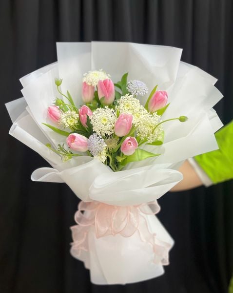 Hoa Tulip bộ sưu tập hoa tulip đẹp, sang trọng, tinh tế:  Bó Hoa Tulip Kiều - HBD348 