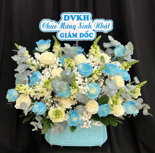 Mẫu Hộp Hoa Tươi Cao Cấp, Sang Trọng - Hoa Hồng Cắm Hộp Đẹp Nhất: Hộp Hoa Xanh Biển - HH182