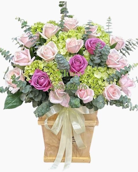 Hoa Tặng Mẹ 8/3: Hộp Hoa Hương Sắc Ngọt Ngào - HCH119