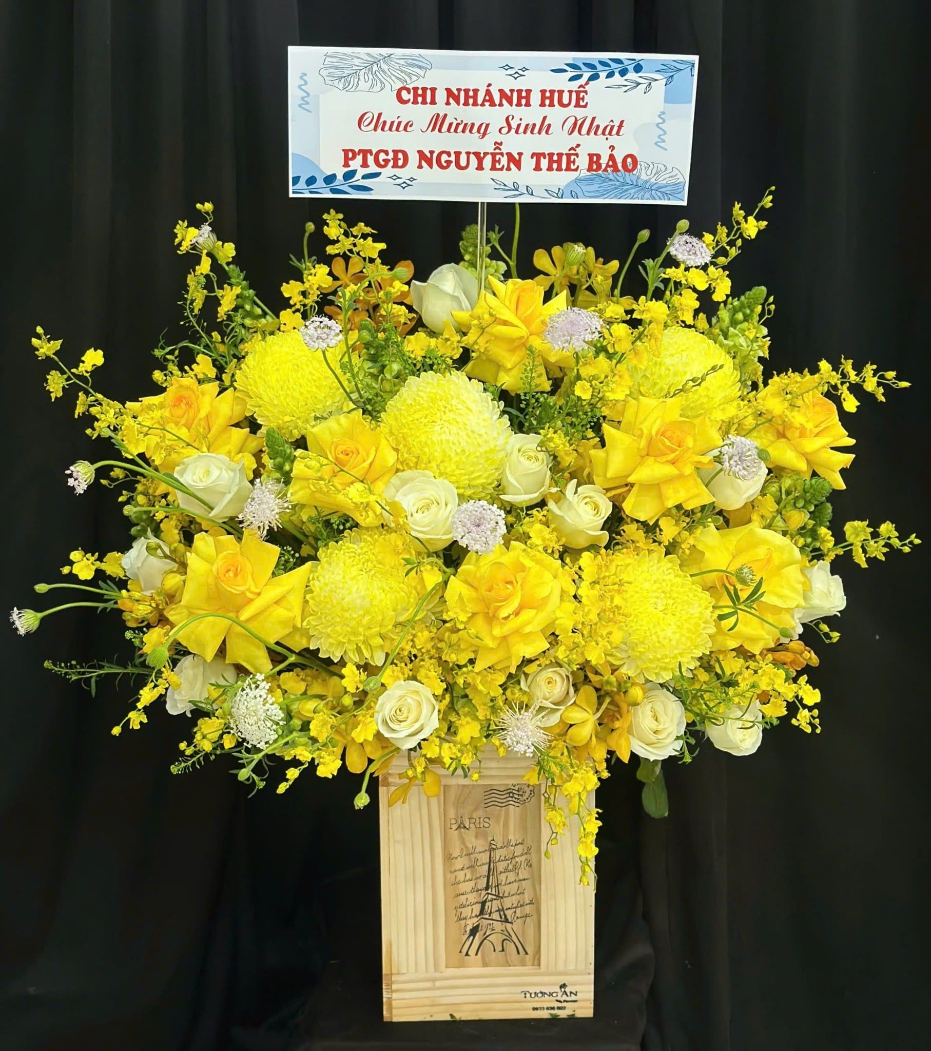  Hộp Hoa Vàng Qúy  - HH130 