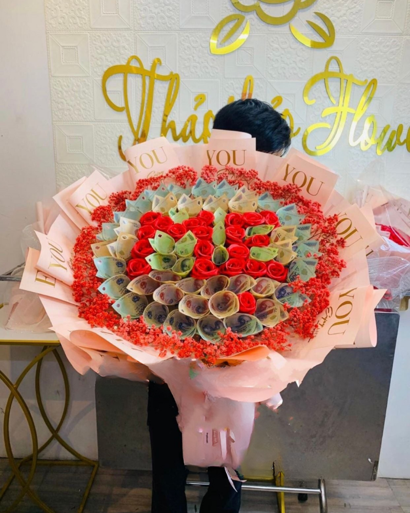  Bó Hoa Tiền Mix Hoa Chữ Mẹ - BT18 - Hoa tặng mẹ 