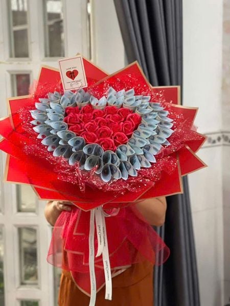 Hoa 20/10 đẹp tặng người yêu, vợ, mẹ: Bó Hoa Lời Thương Màu Đỏ - Hoa 20/10 - HBT94