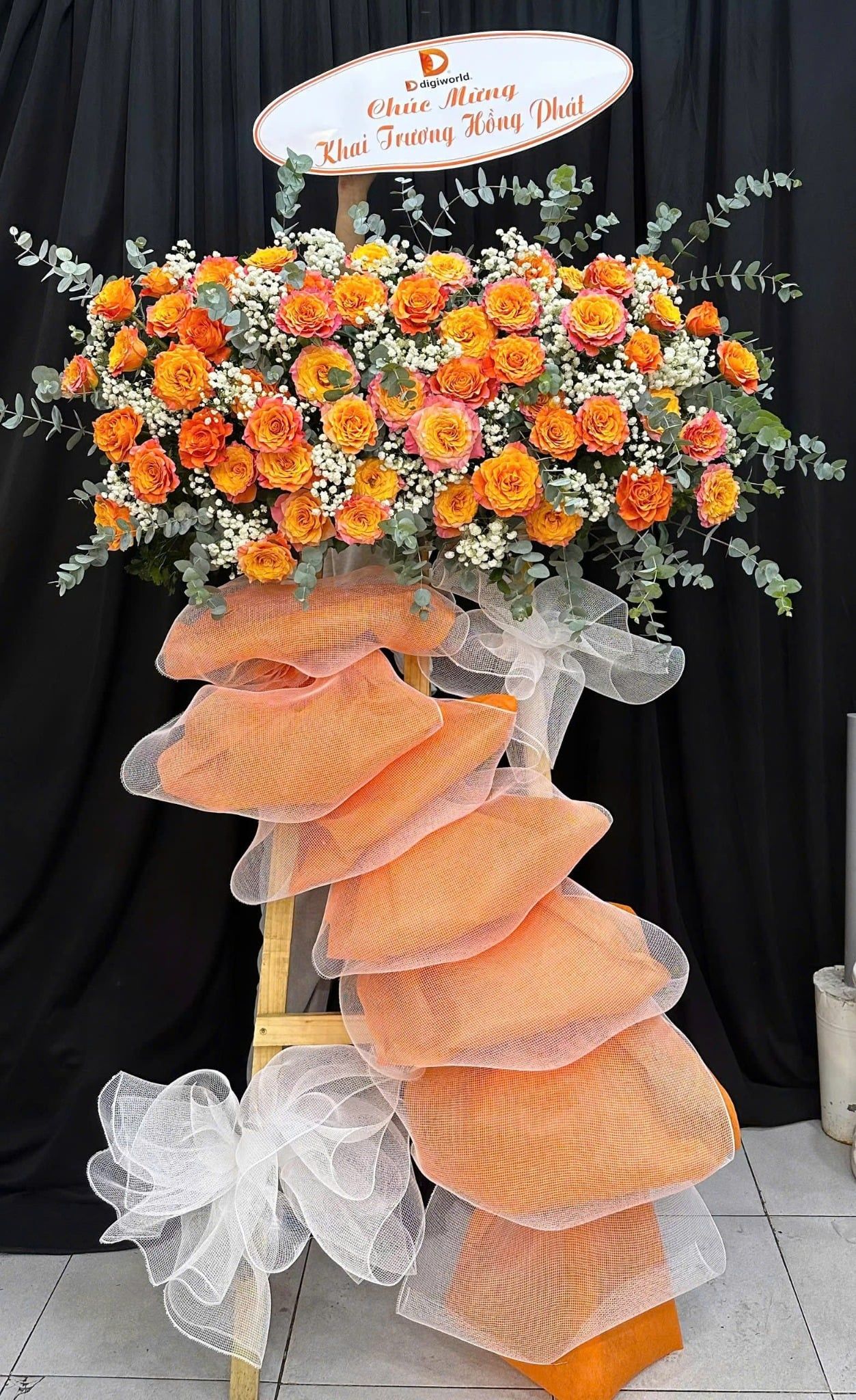  Kệ Hoa Khai Trương Thành Công Rực Cháy - HCM72 