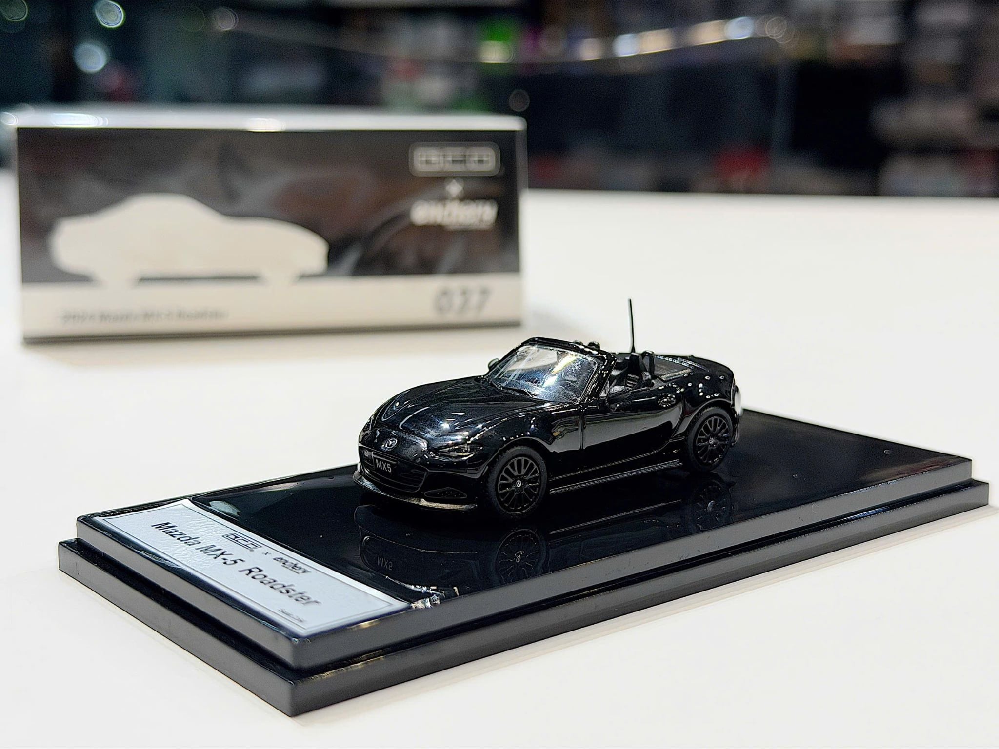 XE MÔ HÌNH MAZDA MX-5 ROADSTER BLACK,TỶ LỆ 1/64 GCD