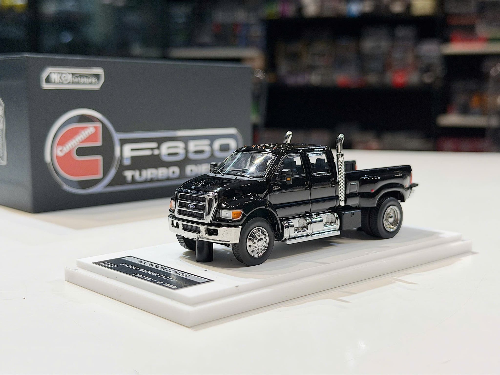 XE MÔ HÌNH FORD F650 SUPER BLACK,TỶ LỆ 1/64 MK MINIATURES