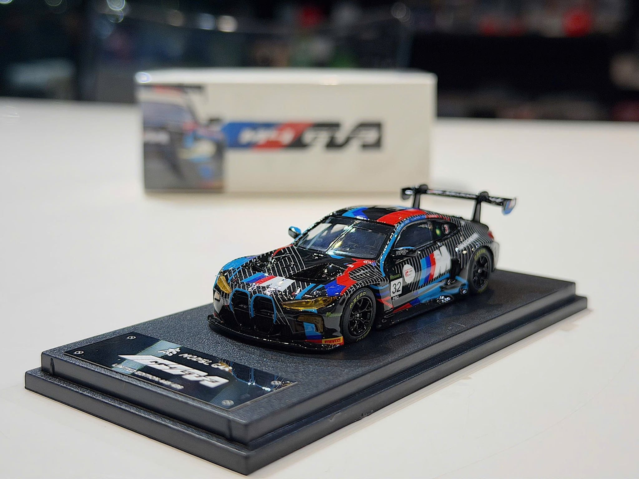 XE MÔ HÌNH BMW M4 GT3 MOTORSPORT,TỶ LỆ 1/64