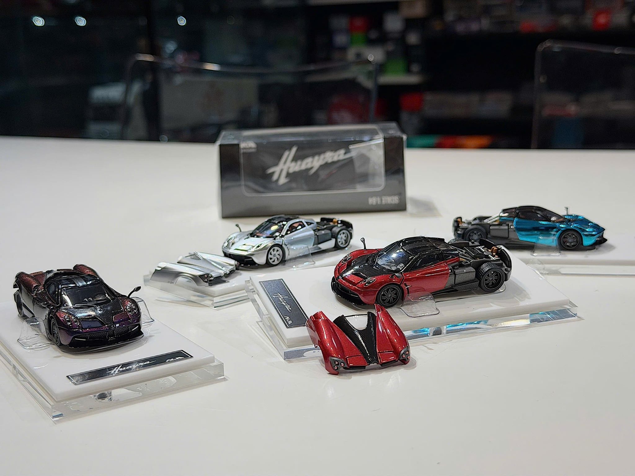 XE MÔ HÌNH PAGANI HUAYRA,TỶ LỆ 1/64 HKM