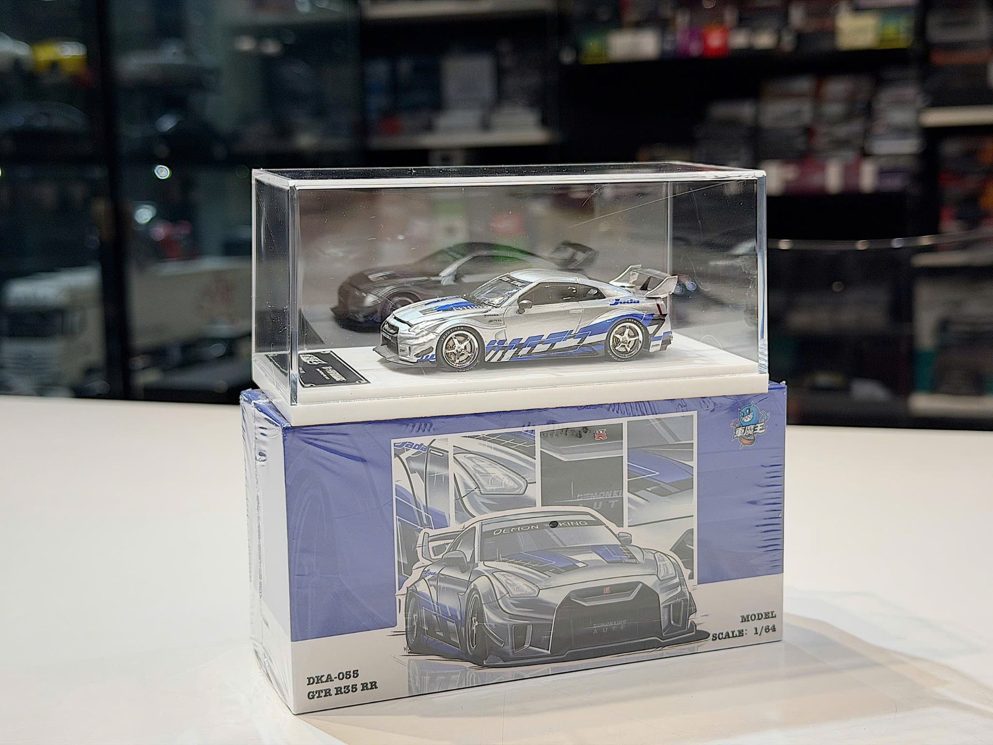 XE MÔ HÌNH NISSAN GTR-R35 LBWK SILVER,TỶ LỆ 1/64 DEMON KING