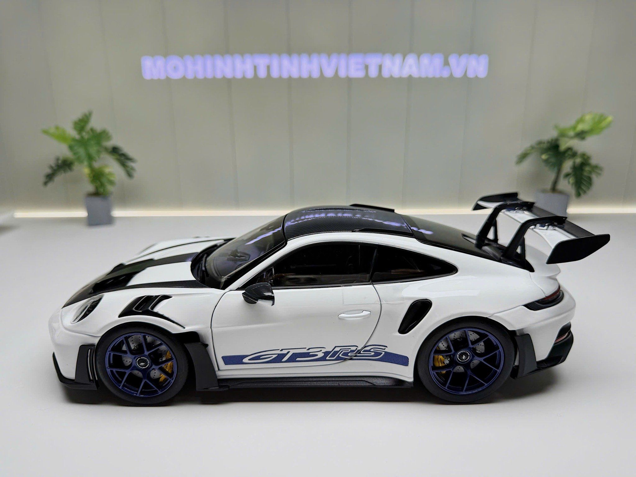 XE MÔ HÌNH PORSCHE 911 GT3 RS WEISSACH PACK WHITE/INDIGOBLUE,TỶ LỆ 1/18 NOREV