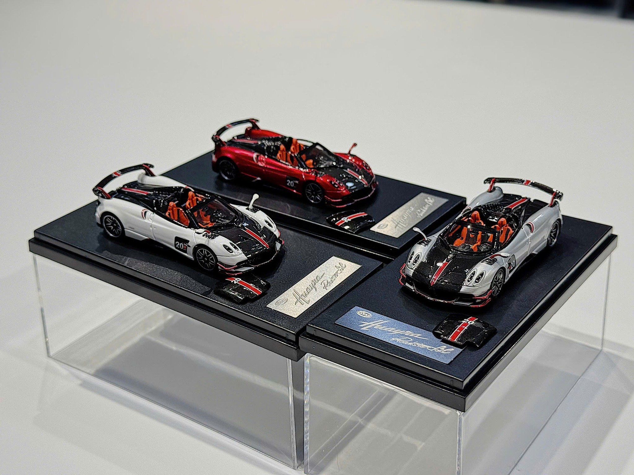 XE MÔ HÌNH PAGANI HUAYRA BC ROADSTER,TỶ LỆ 1/64 LCD