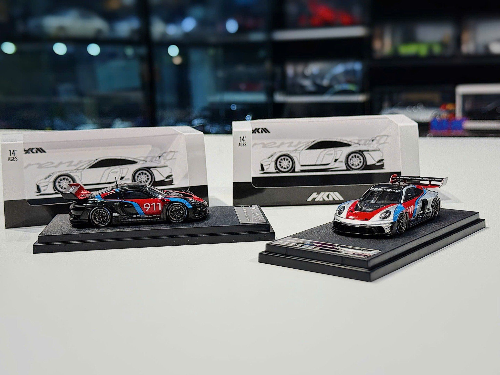 XE MÔ HÌNH PORSCHE 911 GT3 R,TỶ LỆ 1/64 HKM