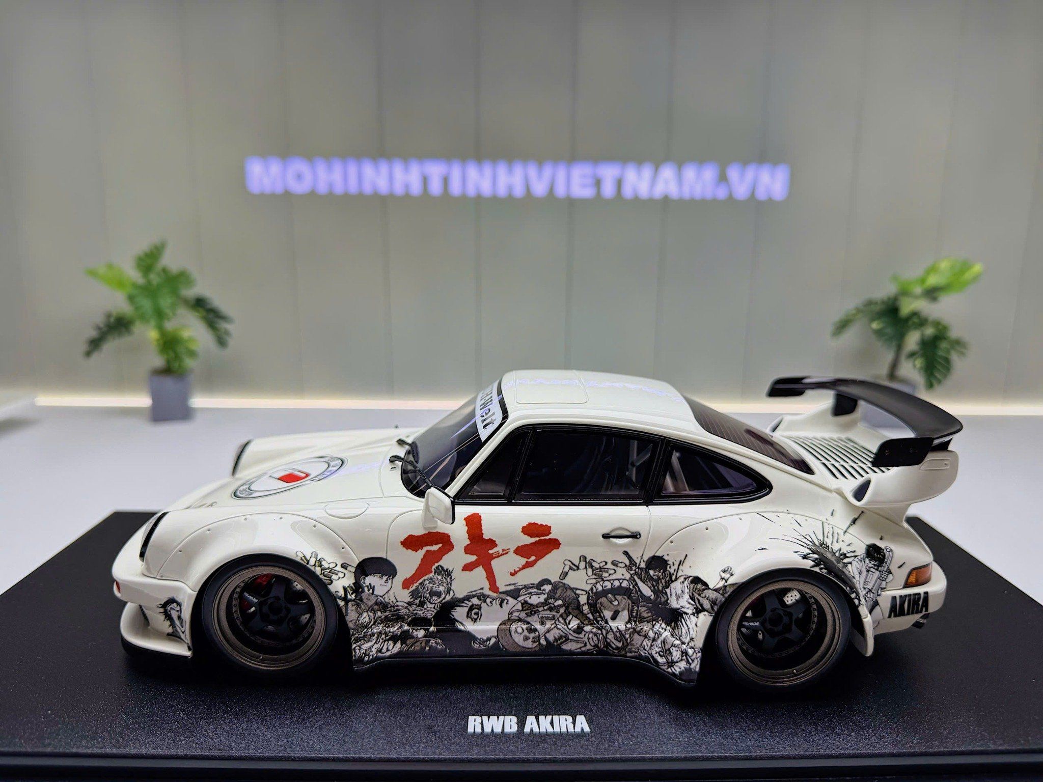 XE MÔ HÌNH PORSCHE RWB AKIRA,TỶ LỆ 1/18 GTSPIRIT
