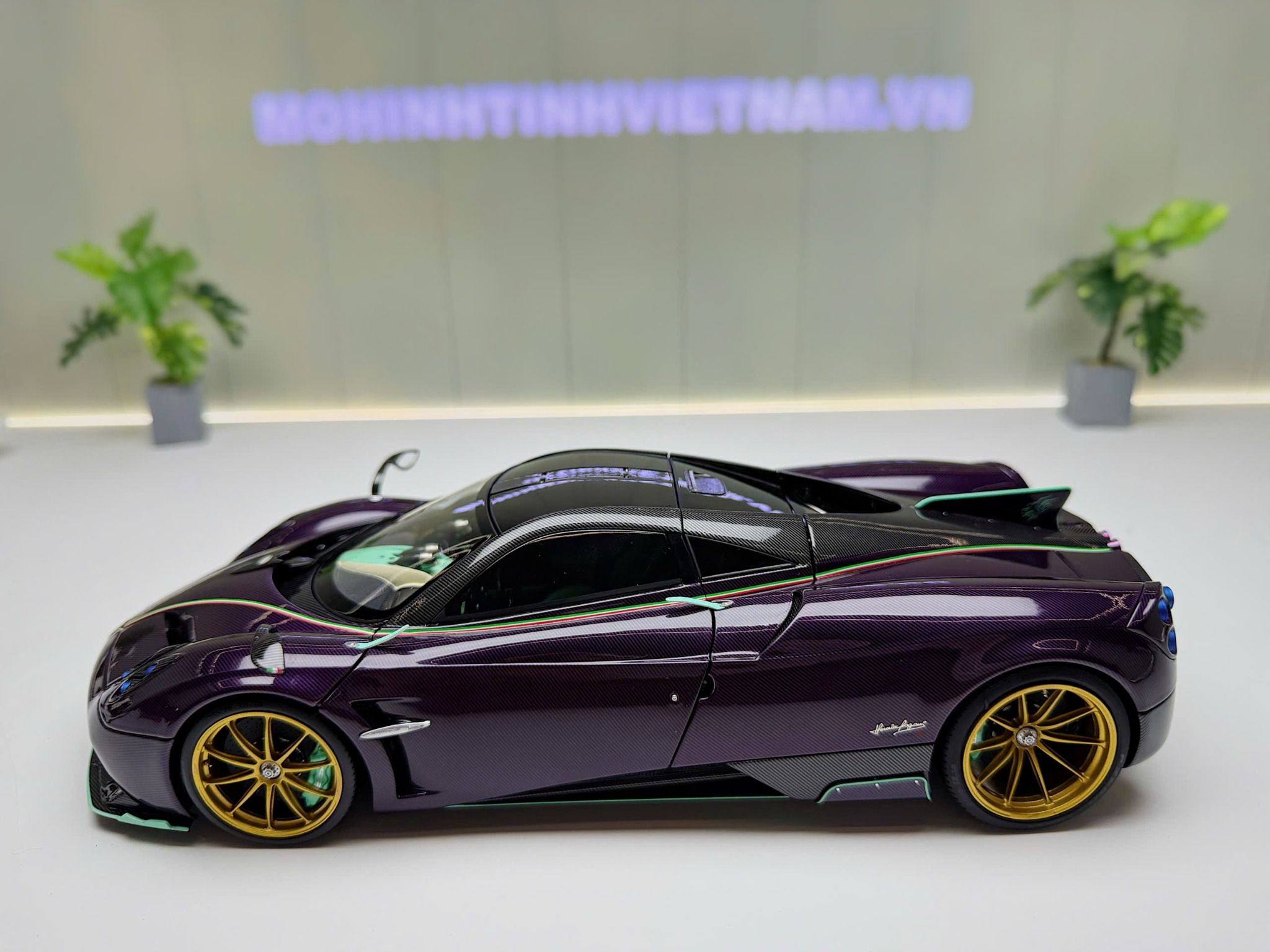 XE MÔ HÌNH PAGANI HUAYRA DINASTIA YAZI,TỶ LỆ 1/18 ALMOST REAL