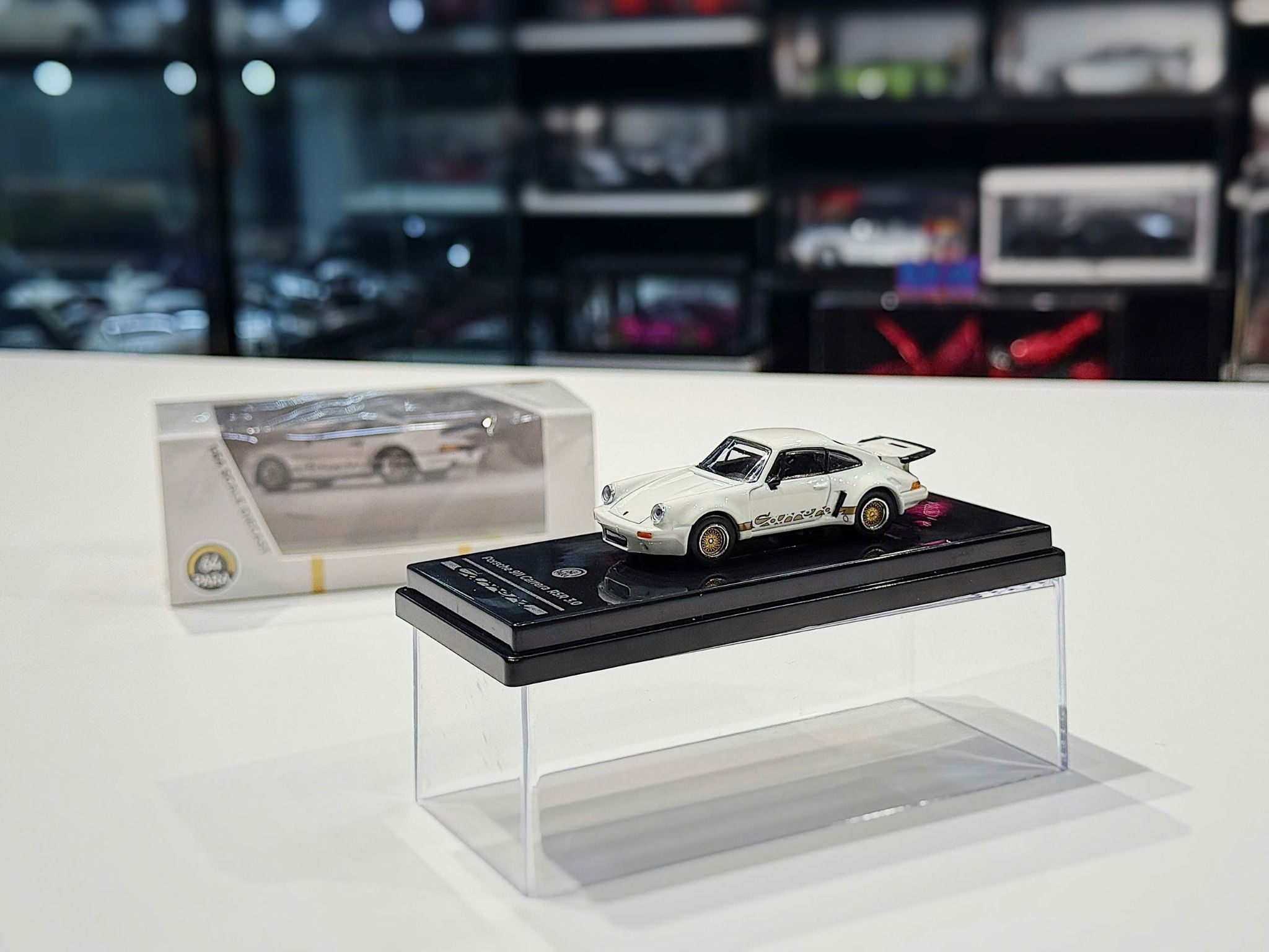 XE MÔ HÌNH PORSCHE 911 CARRERA RSR 3.0,TỶ LỆ 1/64 64 PARA