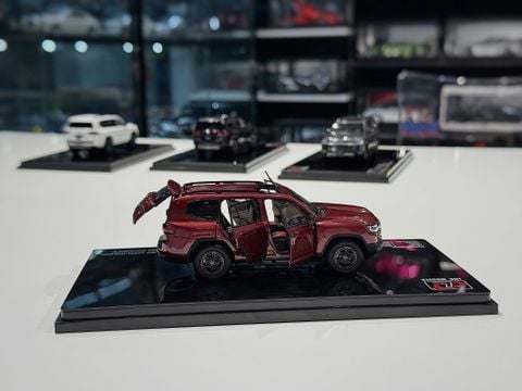 XE MÔ HÌNH TOYOTA LAND CRUISER LC300 GR-SPORT RED,TỶ LỆ 1/43 LCD 