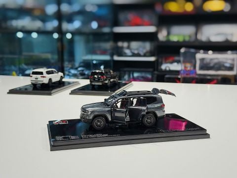  XE MÔ HÌNH TOYOTA LAND CRUISER LC300 GR-SPORT GREY,TỶ LỆ 1/43 LCD 