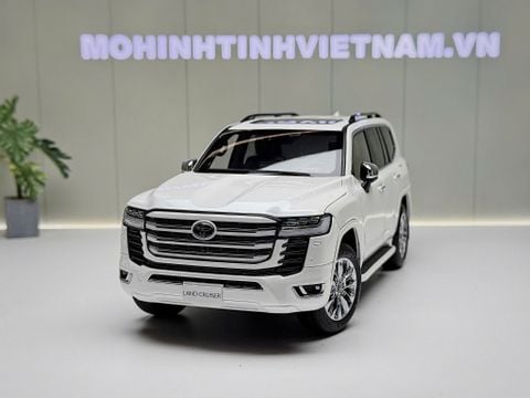  XE MÔ HÌNH TOYOTA LAND CRUISER LC300 ZX WHITE,TỶ LỆ 1/18 LCD 