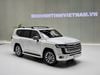 XE MÔ HÌNH TOYOTA LAND CRUISER LC300 ZX WHITE,TỶ LỆ 1/18 LCD