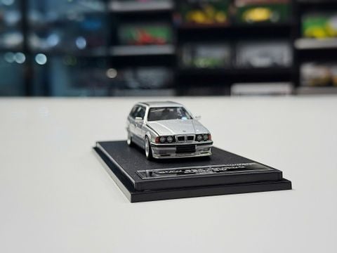  XE MÔ HÌNH BMW E34 TOURING,TỶ LỆ 1/64 MORTAL 