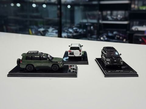  XE MÔ HÌNH TOYOTA LAND CRUISER LC200,TỶ LỆ 1/64 GOC 