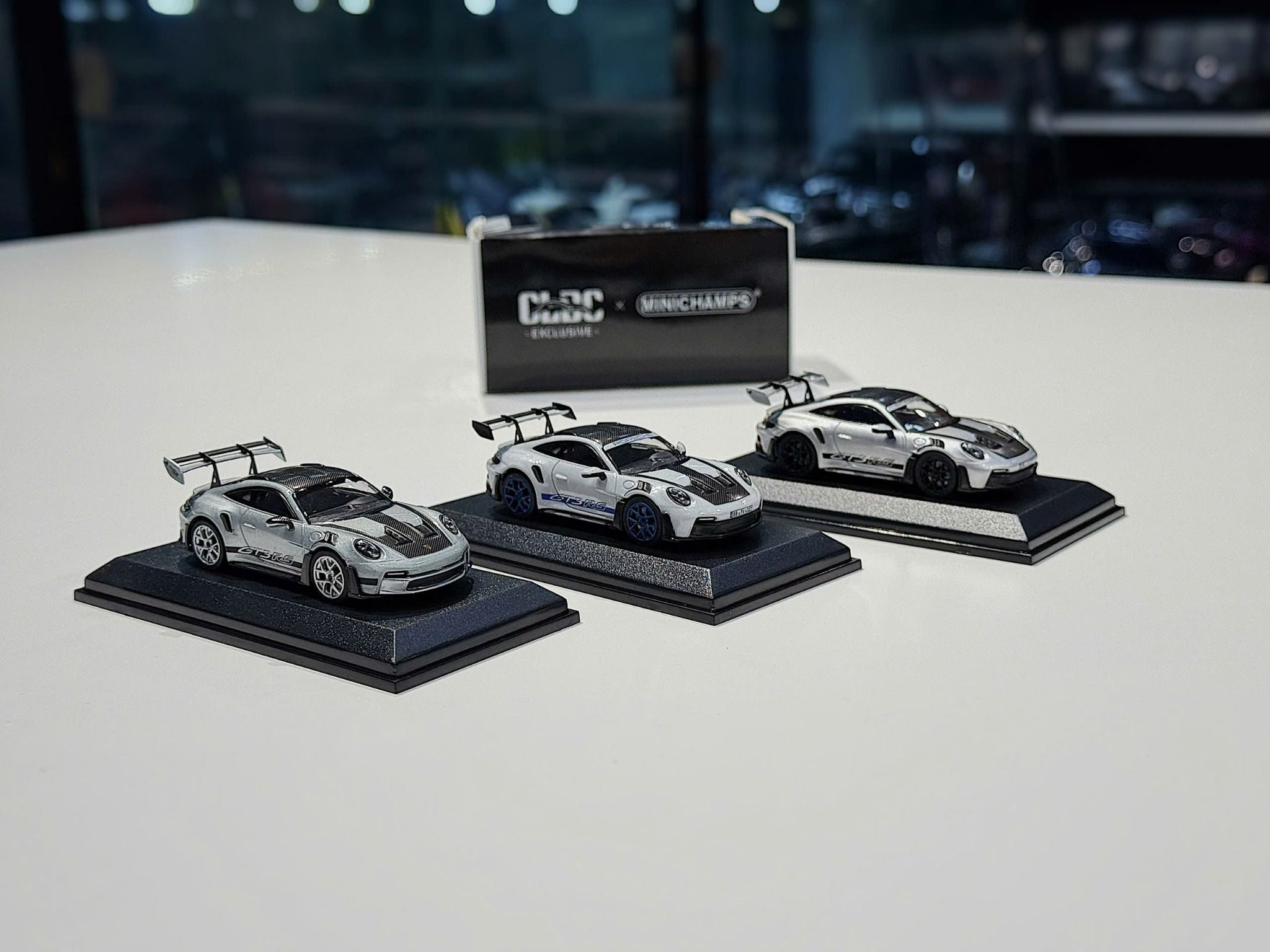 XE MÔ HÌNH PORSCHE 911 GT3 RS,TỶ LỆ 1/64 MINICHAMPS