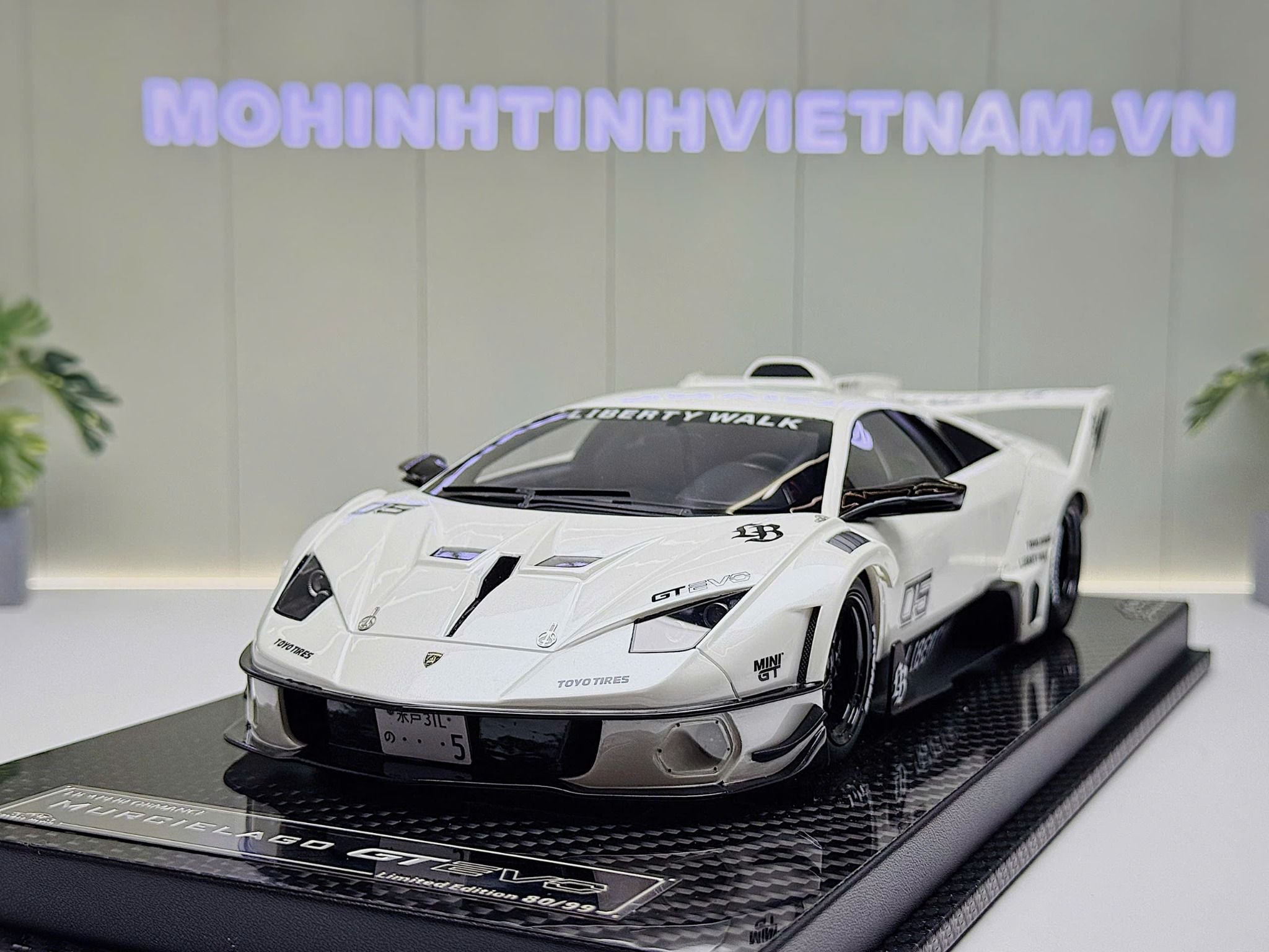 XE MÔ HÌNH LAMBORGHINI MURCIELAGO GT EVO LBW PEARL WHITE,TỶ LỆ 1/18 VIP MODEL