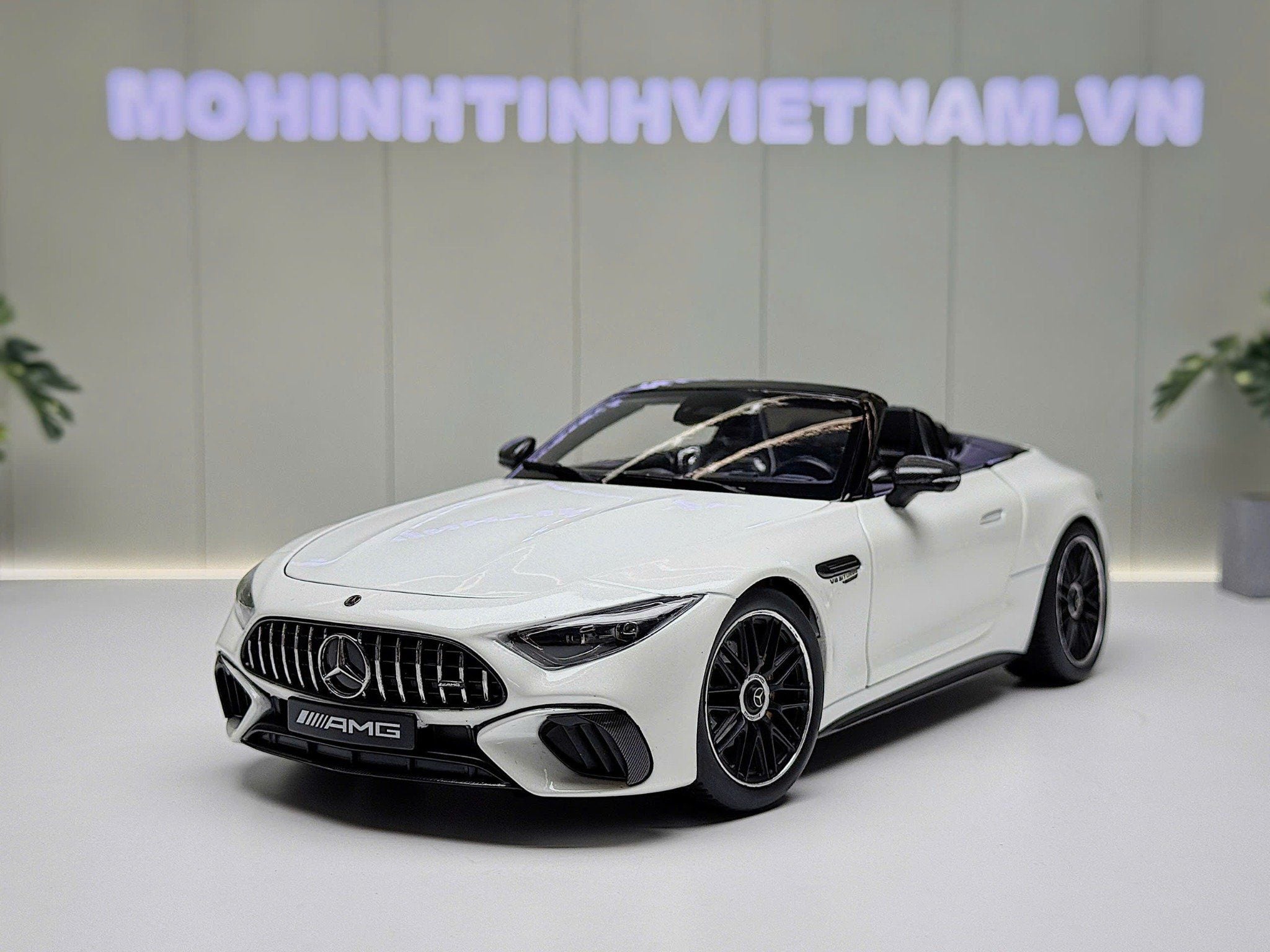 XE MÔ HÌNH MERCEDES BENZ SL63 AMG WHITE,TỶ LỆ 1/18 ISCALE