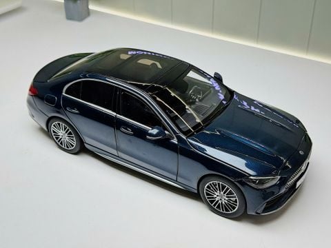  XE MÔ HÌNH MERCEDES BENZ C260 GREEN,TỶ LỆ 1/18 NZG 