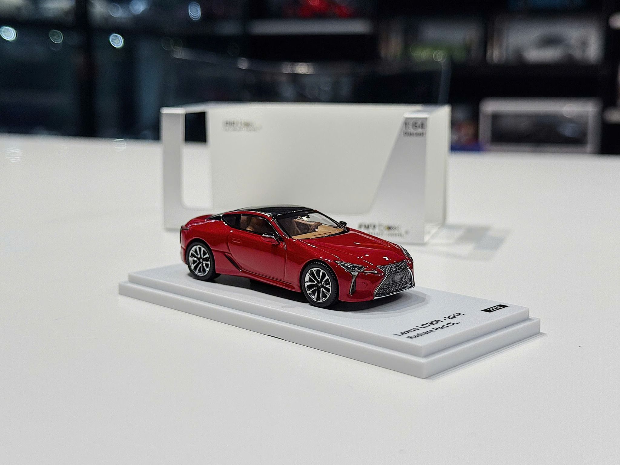 XE MÔ HÌNH LEXUS LC500 RADIANT RED,TỶ LỆ 1/64 ALMOST REAL