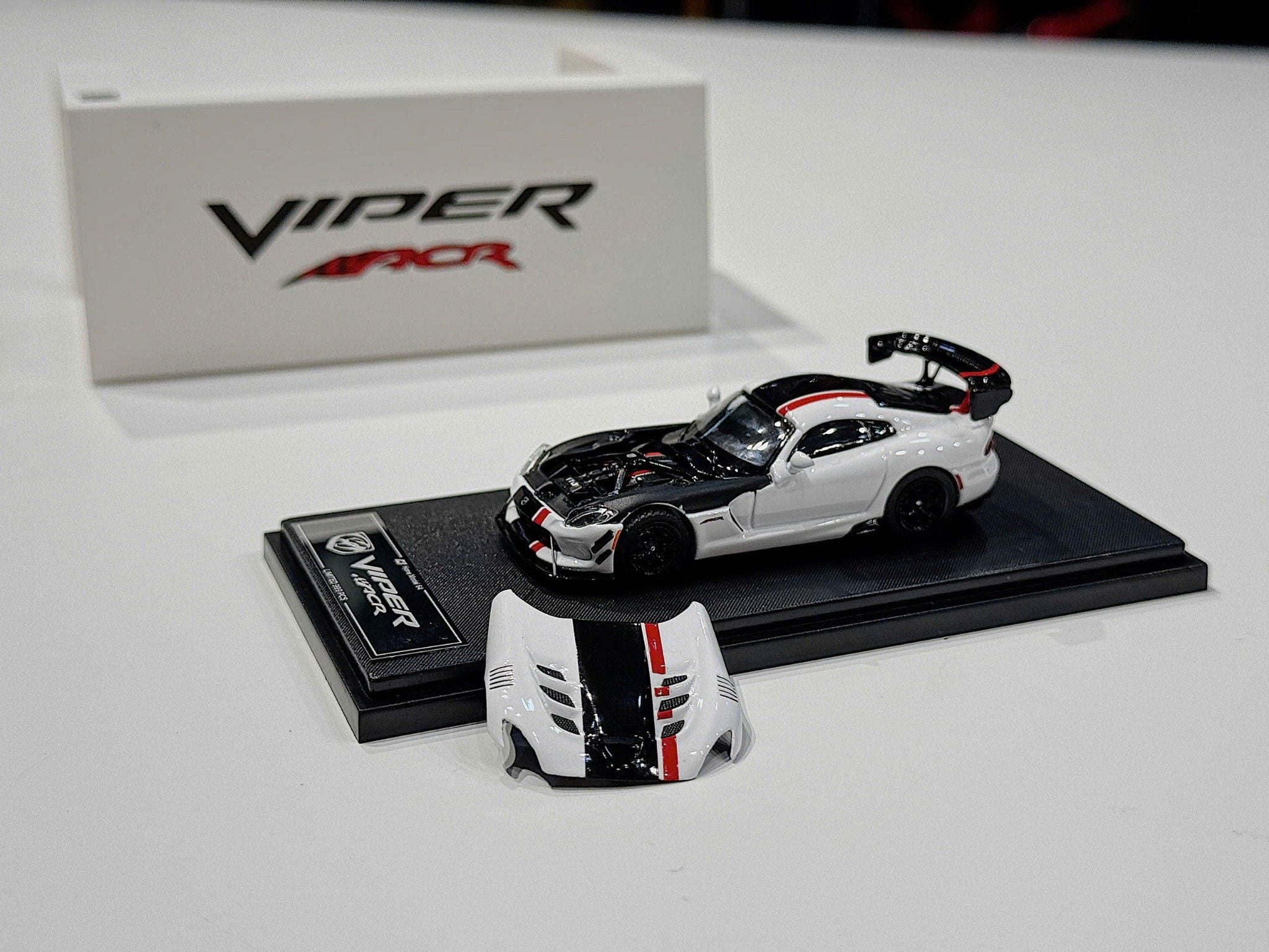 XE MÔ HÌNH DODGE VIPER ACR WHITE,TỶ LỆ 1/64 HONE MODEL 64