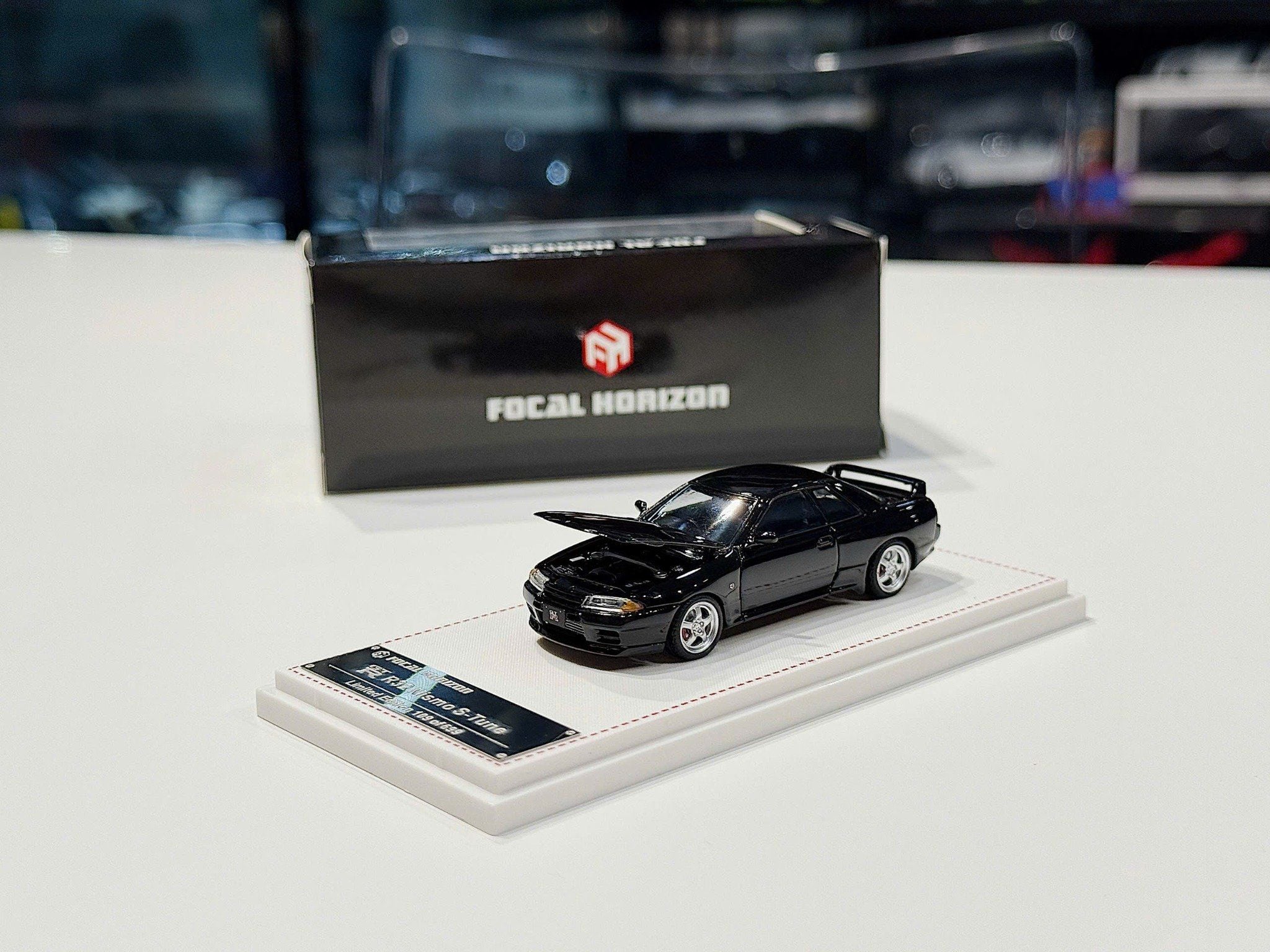 XE MÔ HÌNH NISSAN GT-R R32 BLACK,TỶ LỆ 1/64 FOCAL HORIZON