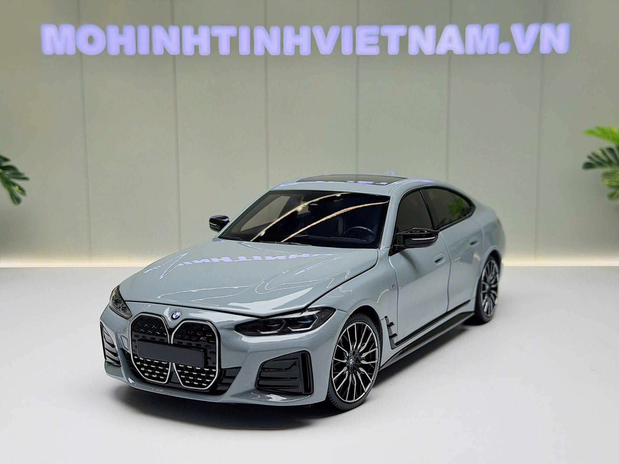 XE MÔ HÌNH BMW I4 GREY METALLIC,TỶ LỆ 1/18 MINICHAMPS