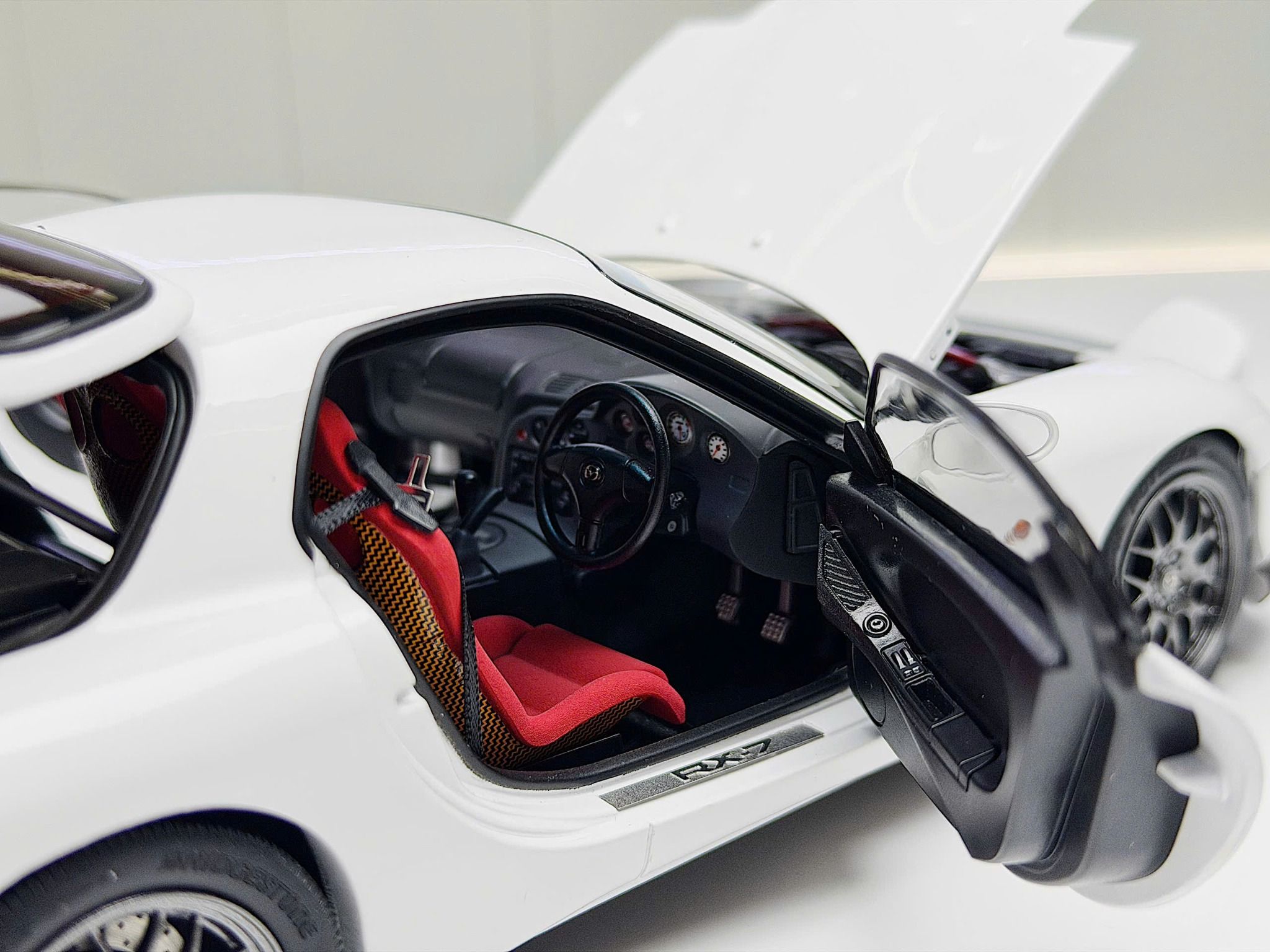 XE MÔ HÌNH MAZDA RX7 SPIRIT R WHITE,TỶ LỆ 1/18 POLAR MASTER – Mô Hình ...