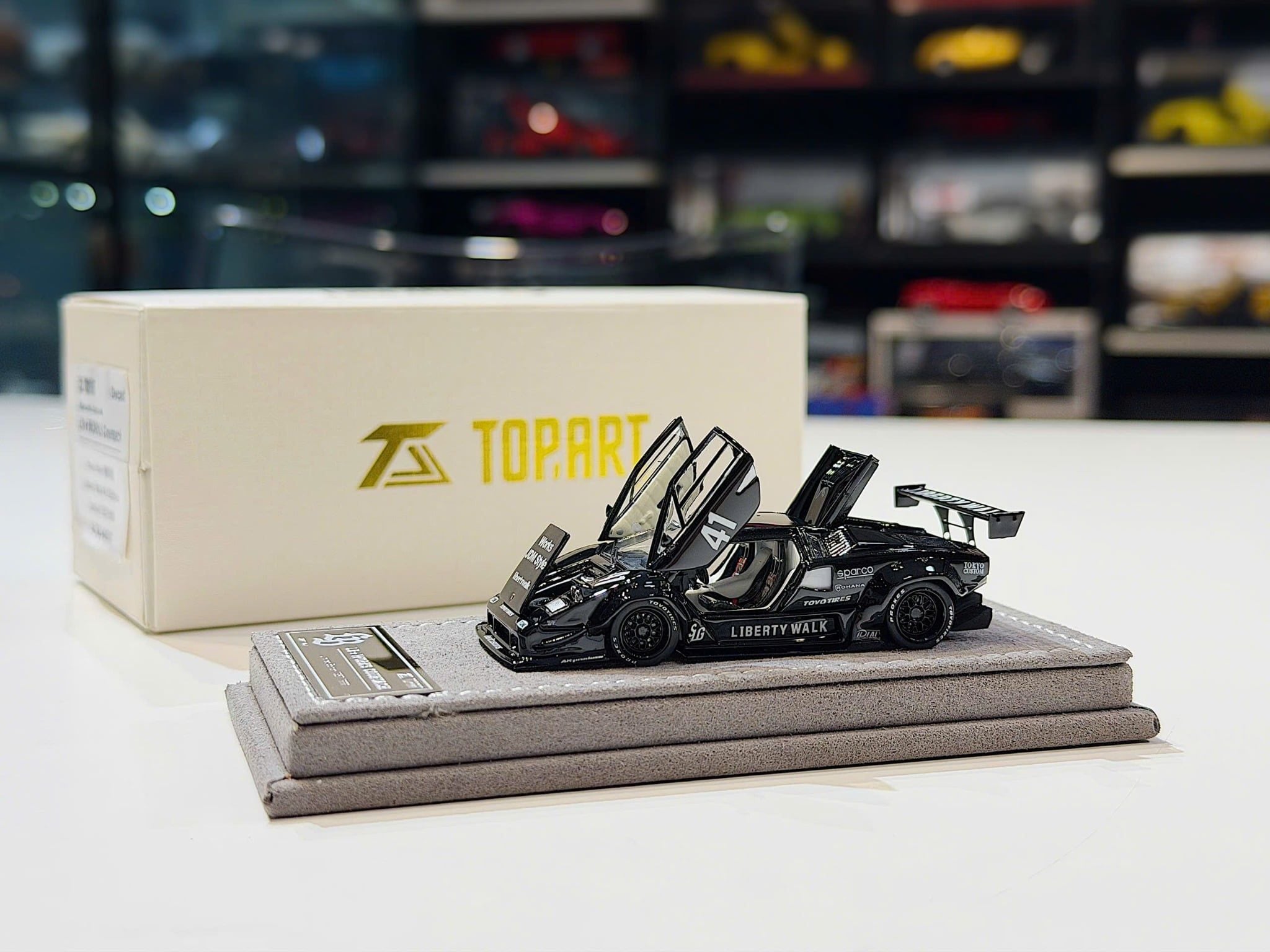 XE MÔ HÌNH LAMBORGHINI COUNTACH LBW BLACK,TỶ LỆ 1/64 TOPART