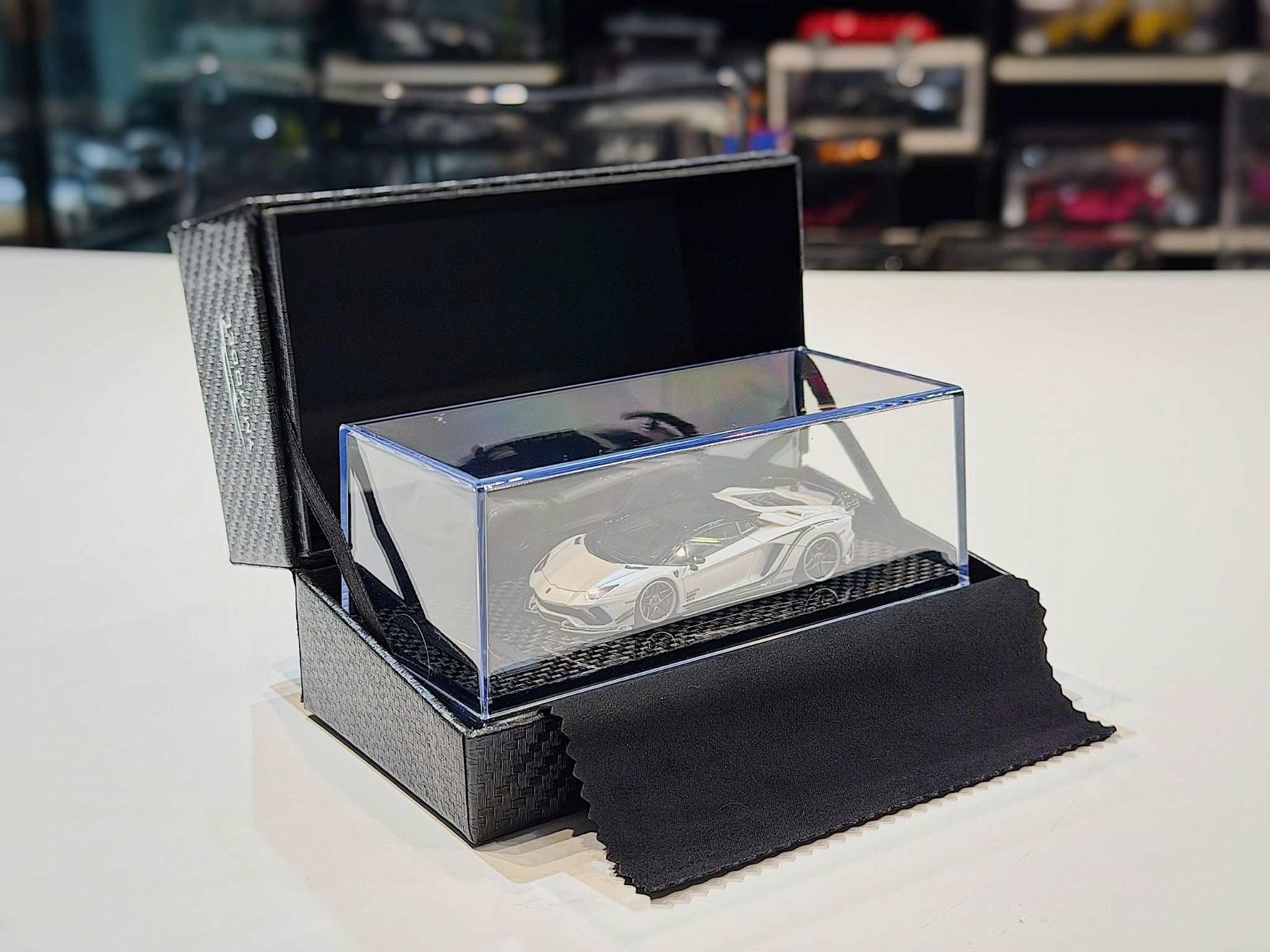 XE MÔ HÌNH LAMBORGHINI AVENTADOR S ROWEN,TỶ LỆ 1/64 YM MODEL