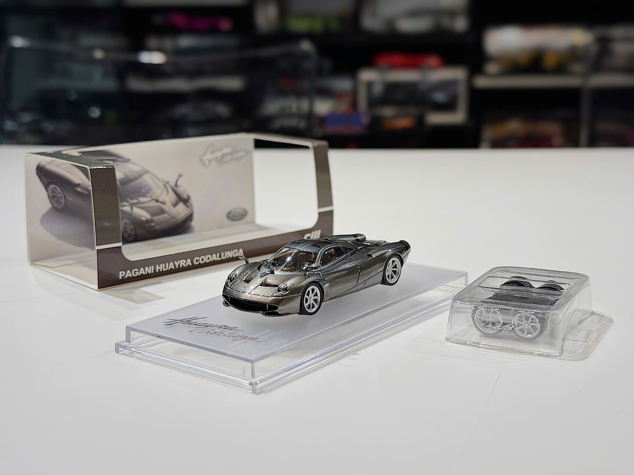 XE MÔ HÌNH PAGANI CODALUNGA,TỶ LỆ 1/64 CM MODEL