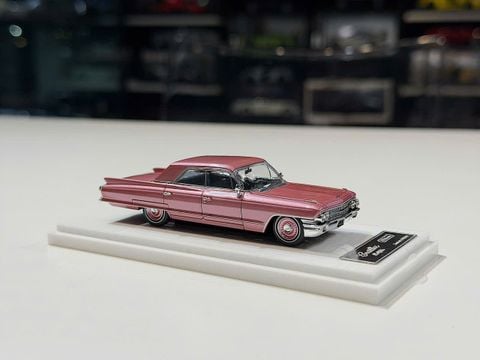  XE MÔ HÌNH CADILLAC DE VILLE ICE PLUM PINK,TỶ LỆ 1/64 MK 