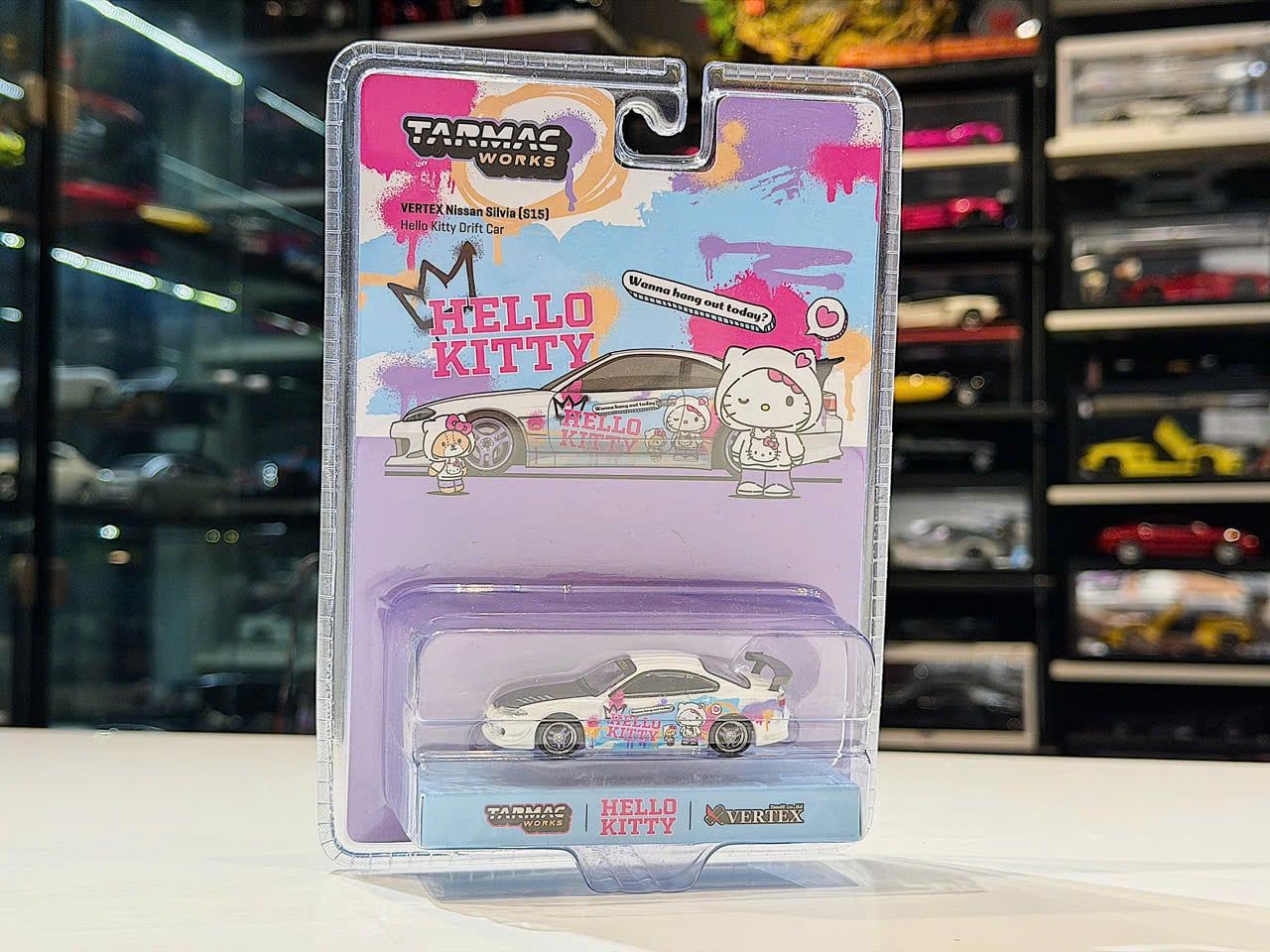 XE MÔ HÌNH NISSAN S15 SILVIA HELLO KITTY,TỶ LỆ 1/64 TARMAC WORKS