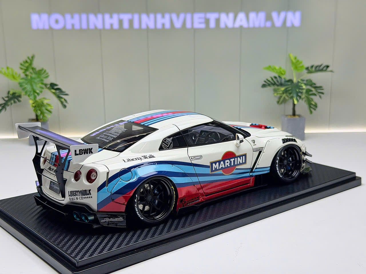 XE MÔ HÌNH NISSAN R35 LIBERTY WALK MARTINI,TỶ LỆ 1/18 IGNITION – Mô ...