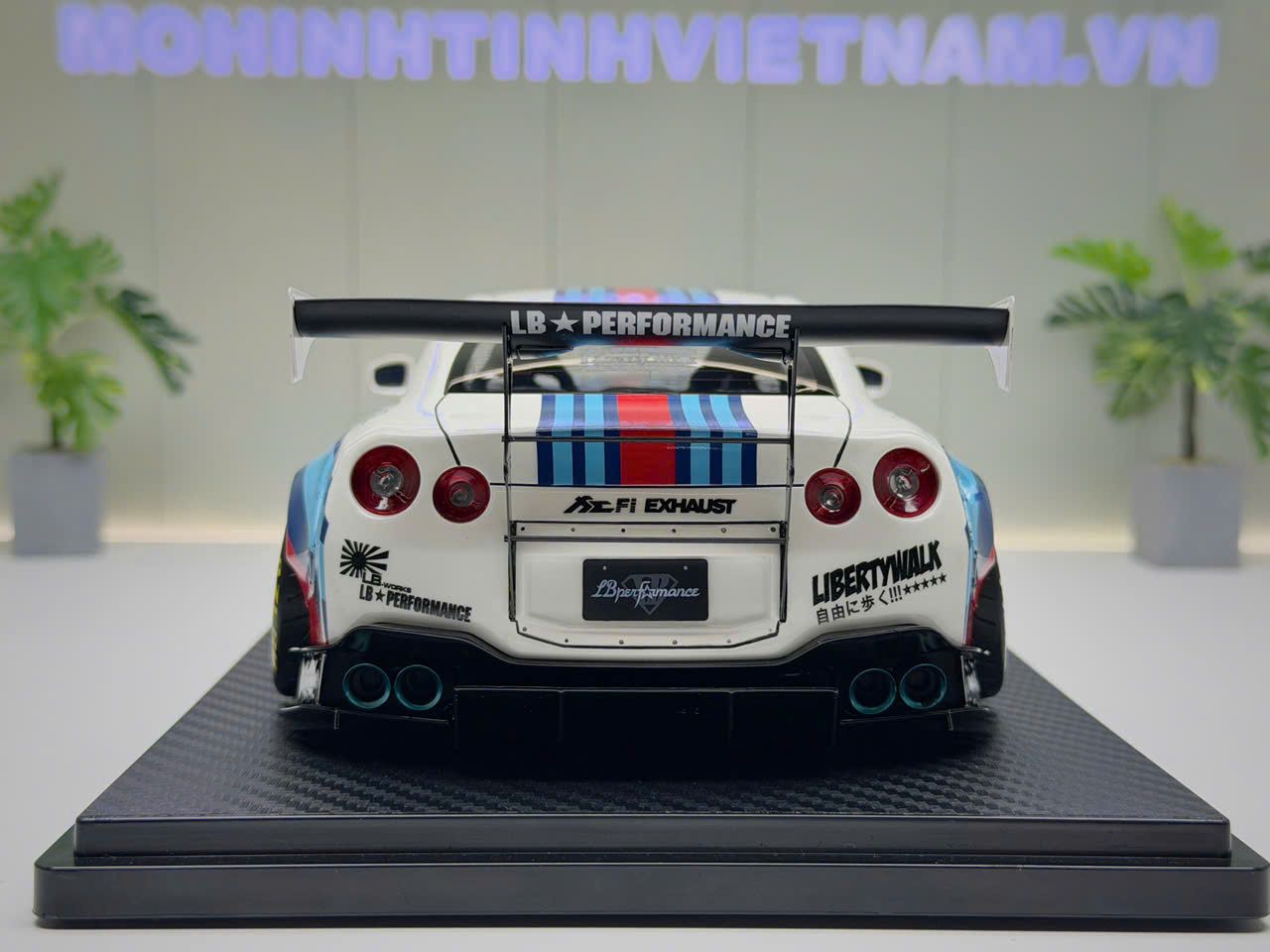 XE MÔ HÌNH NISSAN R35 LIBERTY WALK MARTINI,TỶ LỆ 1/18 IGNITION – Mô ...