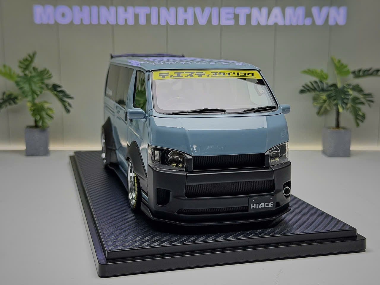 XE MÔ HÌNH TOYOTA HIACE T.S.D WORKS,TỶ LỆ 1/18 IGNITION IG2803