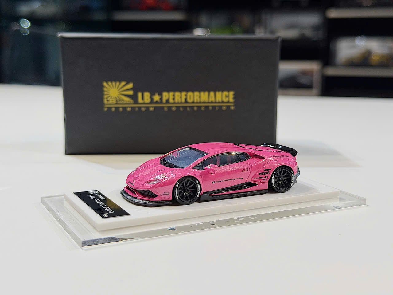 XE MÔ HÌNH LAMBORGHINI HURACAN LIBERTY WALK PINK,TỶ LỆ 1/64 LIBERTY WALK