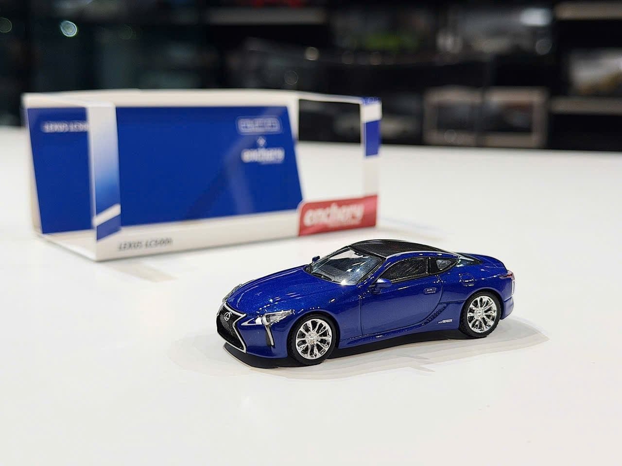 XE MÔ HÌNH LEXUS LC500H BLUE,TỶ LỆ 1/64 GCD