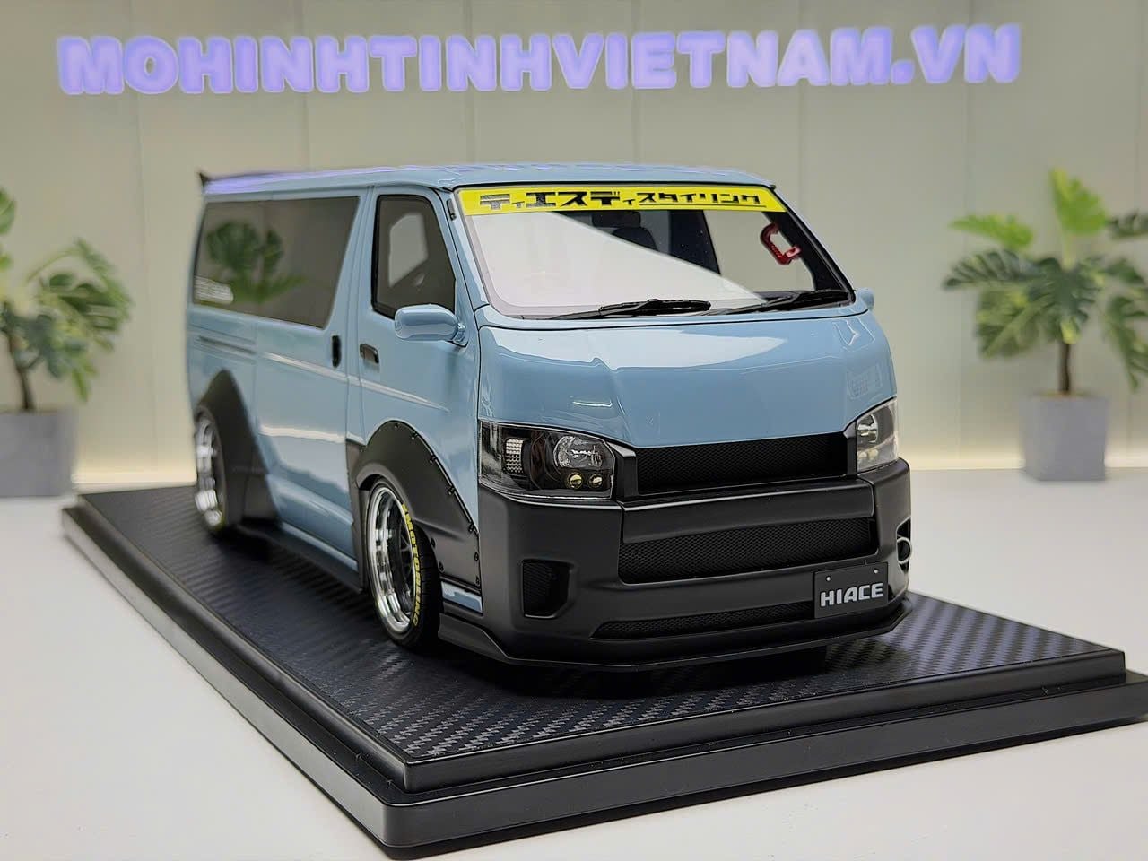XE MÔ HÌNH TOYOTA HIACE T.S.D WORKS BLUE,TỶ LỆ 1/18 IGNITION