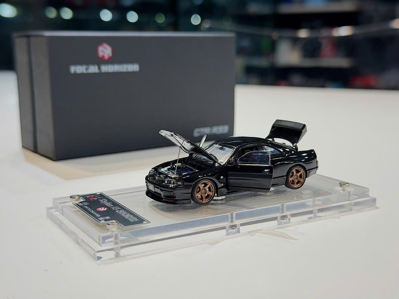 XE MÔ HÌNH NISSAN SKYLINE GT-R R33 BLACK,TỶ LỆ 1/64  FOCAL HORIZON