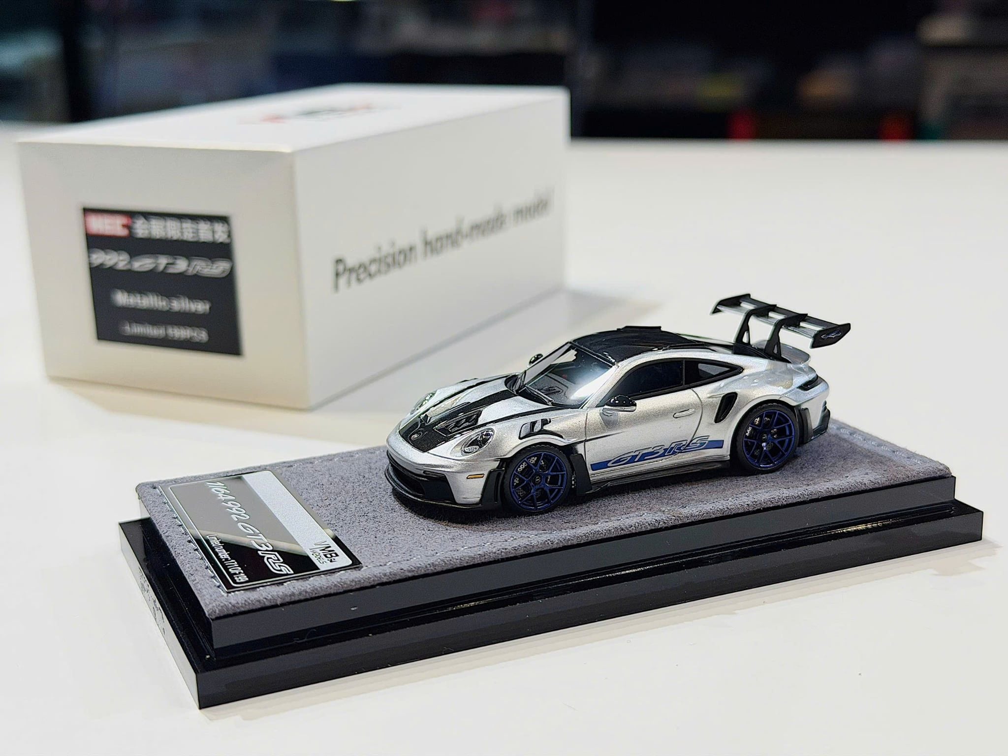 XE MÔ HÌNH HEC - PORSCHE 992 GT3 RS METALLIC SILVER,TỶ LỆ 1/64 VMB